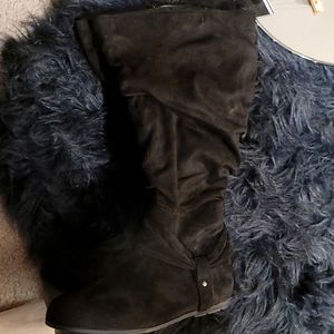 Torrid Black Faux Suede Scrunched Knee-high Boot (Wide-width 18", Size 8)